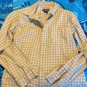 Patagonia Women’s Tan Checkered Long Sleeve Shirt size XS